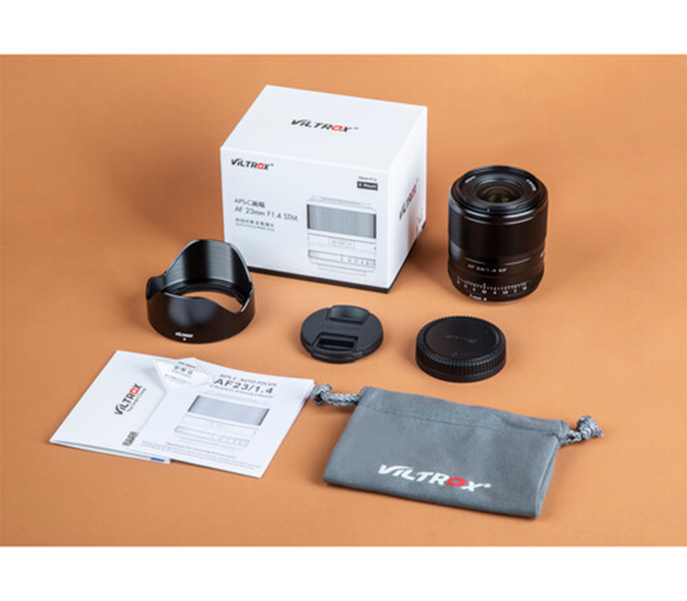 Объектив Viltrox AF 23mm f/1.4 XF Fujifilm черный