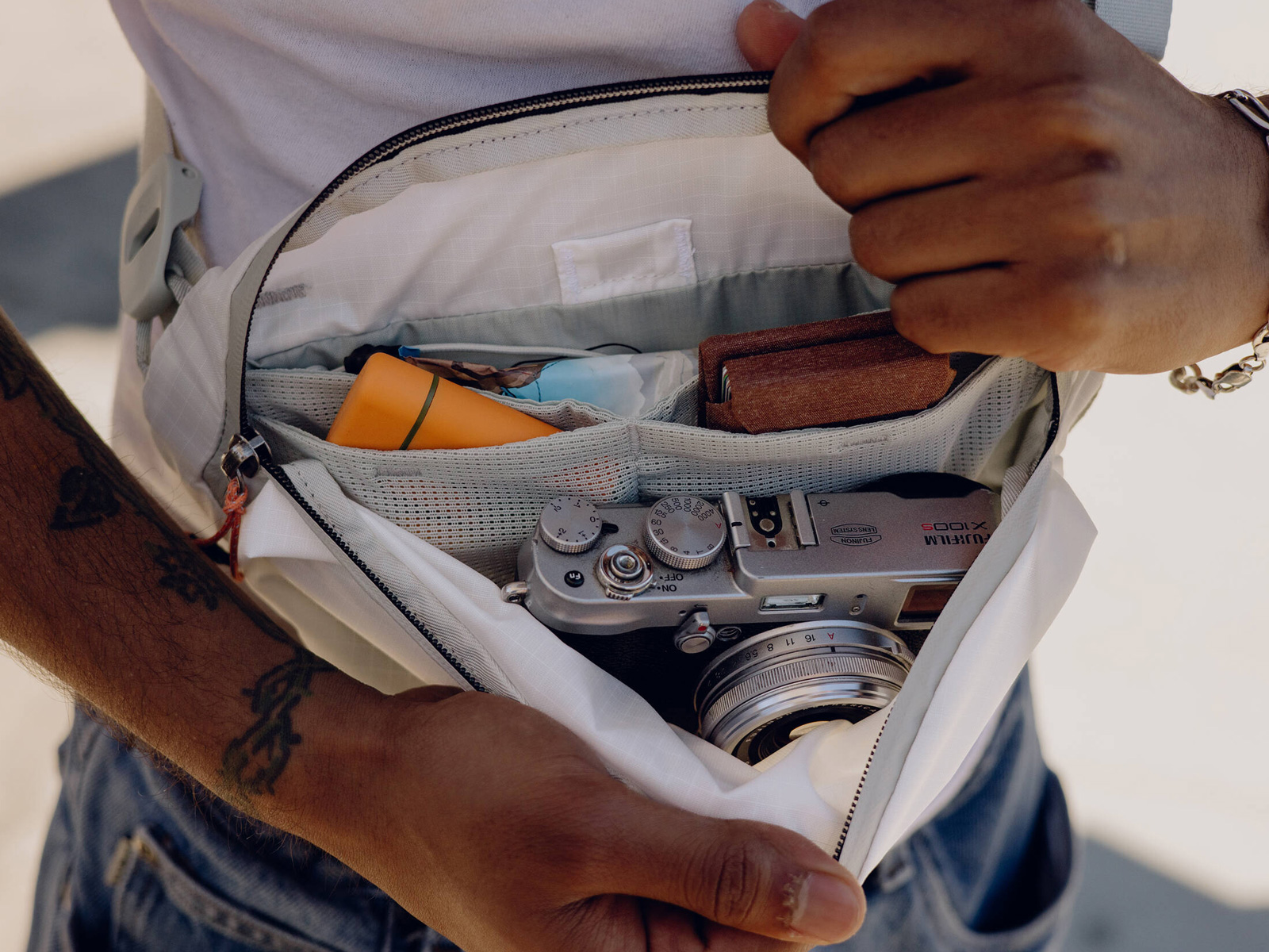 Сумка-слинг Peak Design Outdoor Sling 2L, цвет Cloud