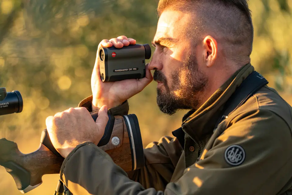 Лазерный дальномер Leica Rangemaster CRF R, с расчетом ЭГР