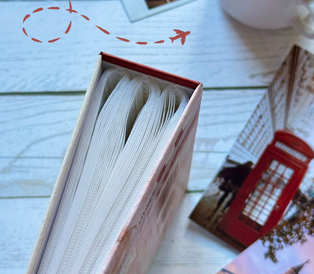 Фотоальбом Полином 100 фото 10х15 см - Приключения хвостиков в Лондоне