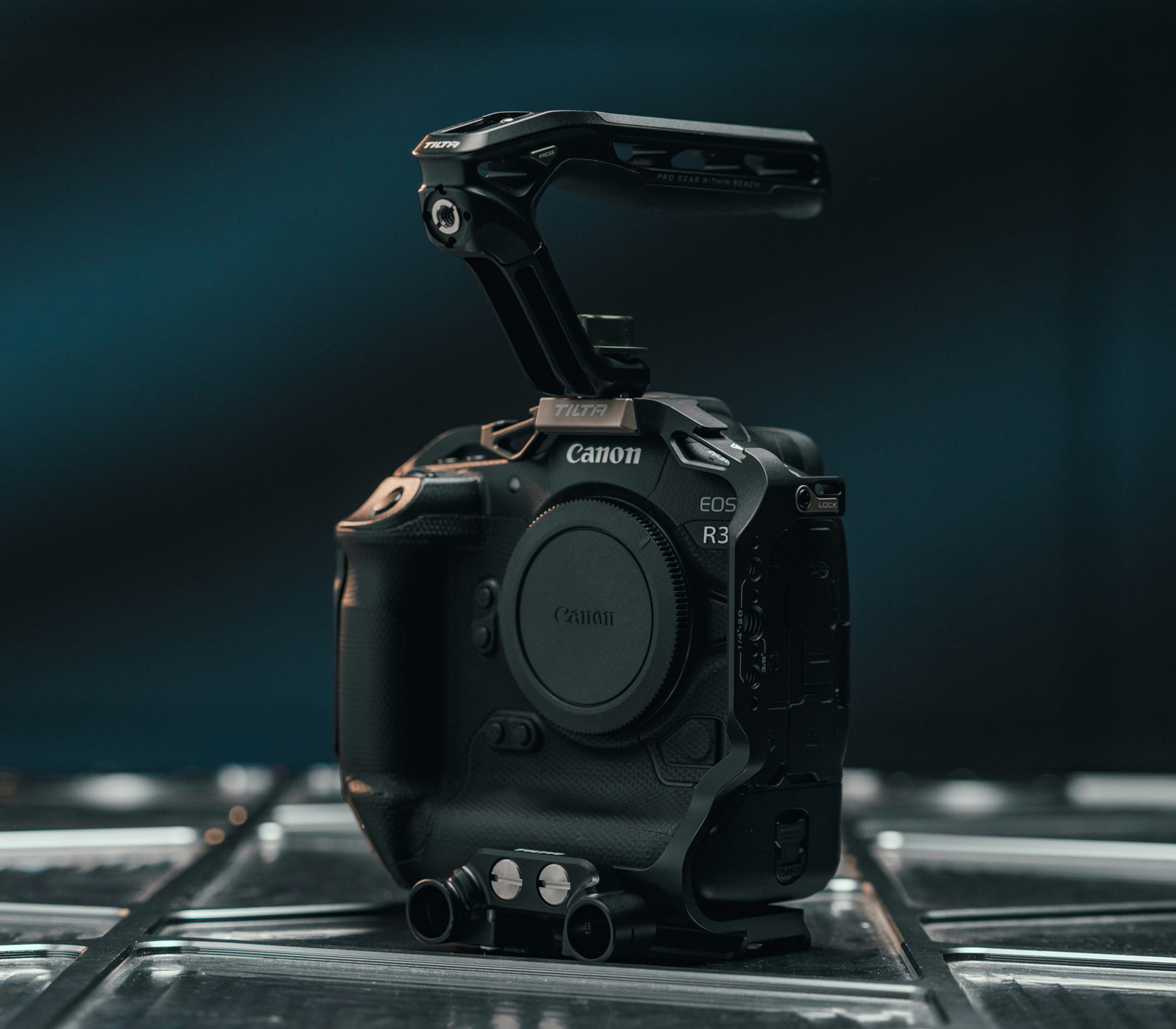 Клетка Tilta Camera Cage Basic Kit для Canon R3, черная