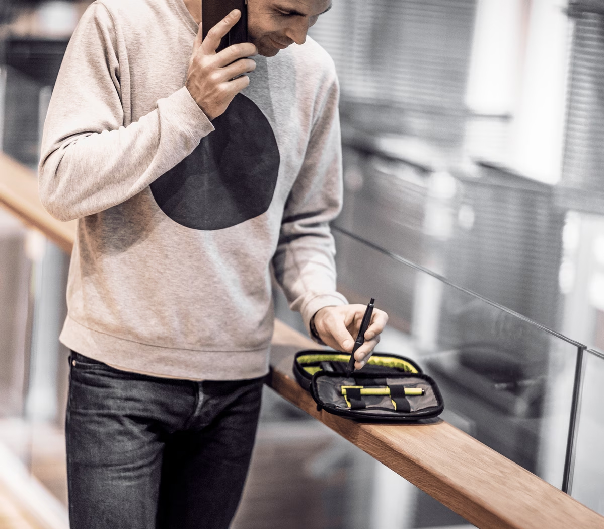 Чехол-органайзер Thule Subterra PowerShuttle, черный