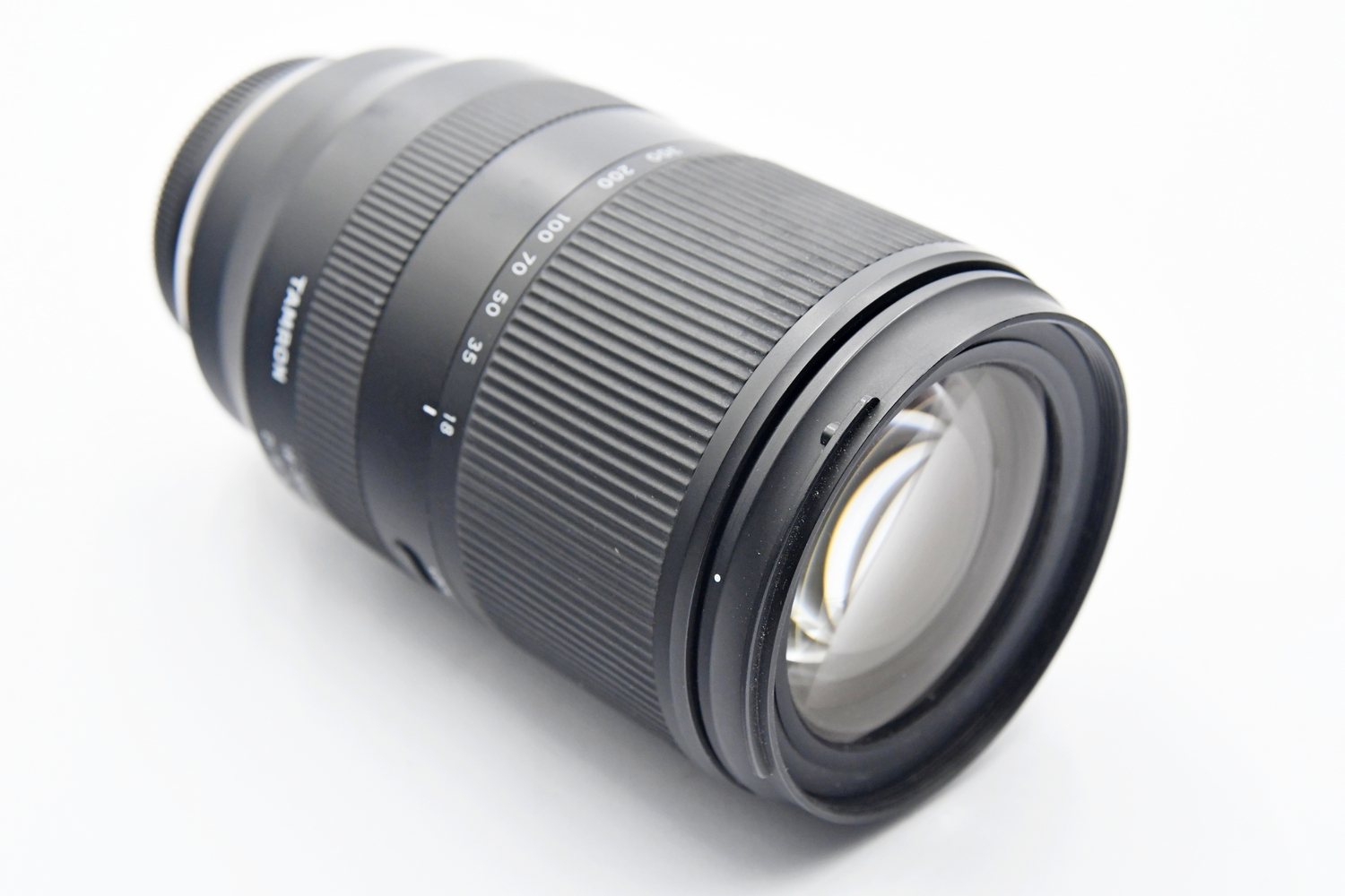 Объектив Tamron 18-300mm f/3.5-6.3 Di III-A VC VXD Fujifilm X (состояние 4) (б/у)