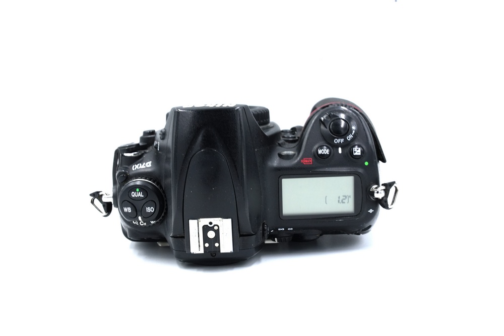 Зеркальный фотоаппарат Nikon D700 body (состояние 4-) (б/у)