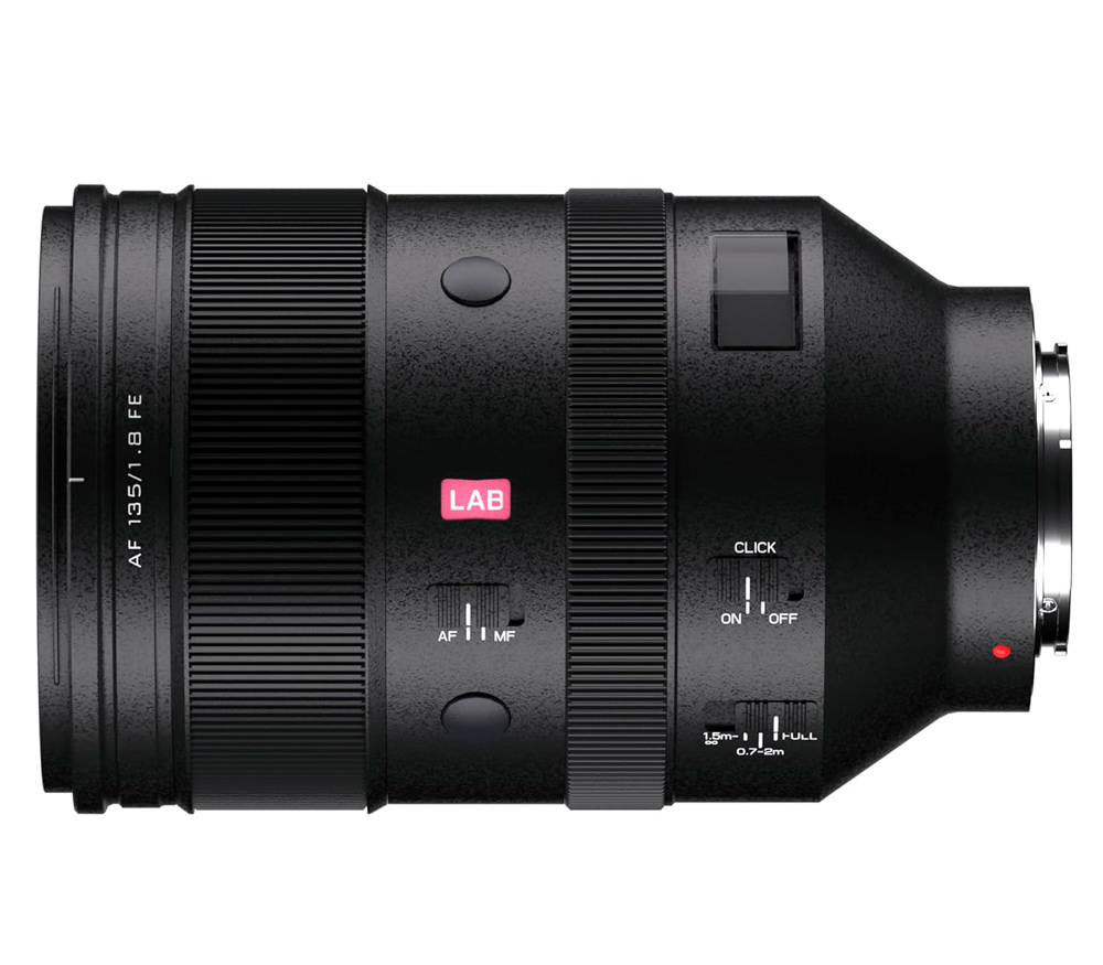 Объектив Viltrox AF 135mm f/1.8 LAB Sony FE
