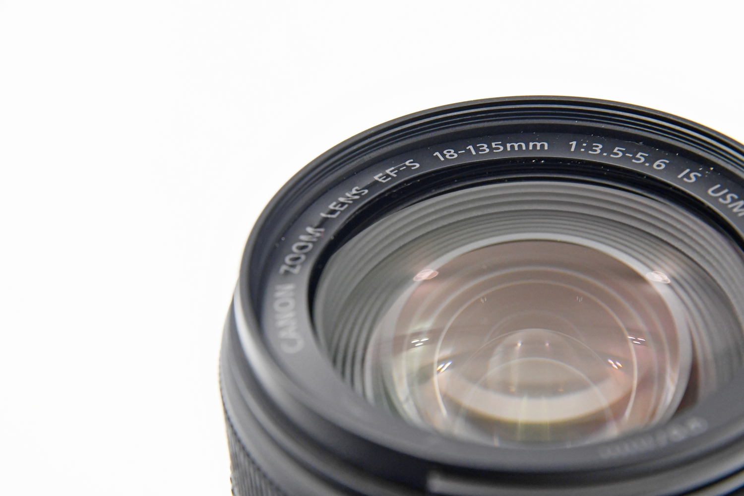 Объектив Canon EF-S 18-135mm f/3.5-5.6 IS USM Nano (состояние 4) (б/у)