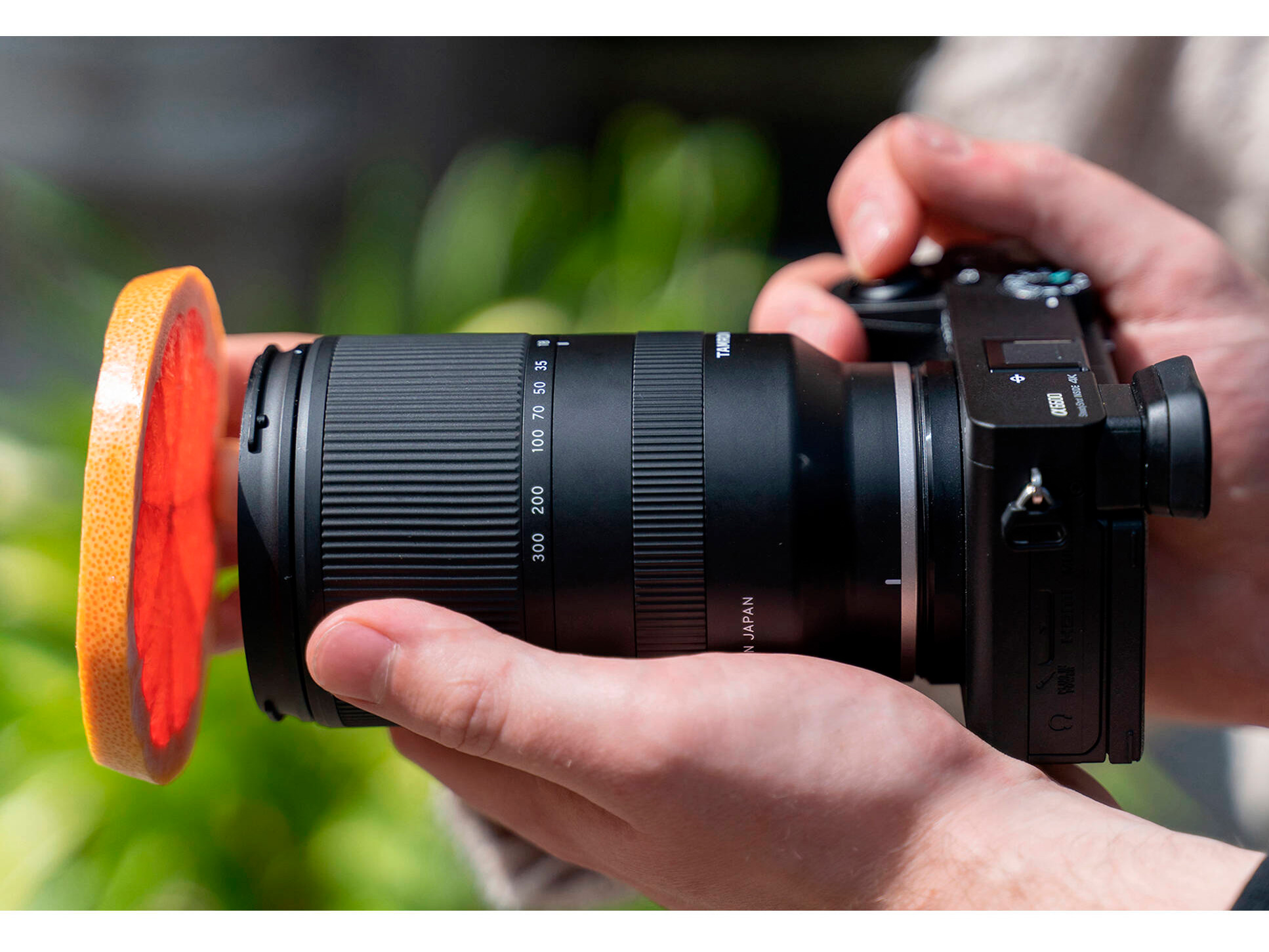 Объектив Tamron 18-300mm f/3.5-6.3 Di III-A VC VXD Sony E