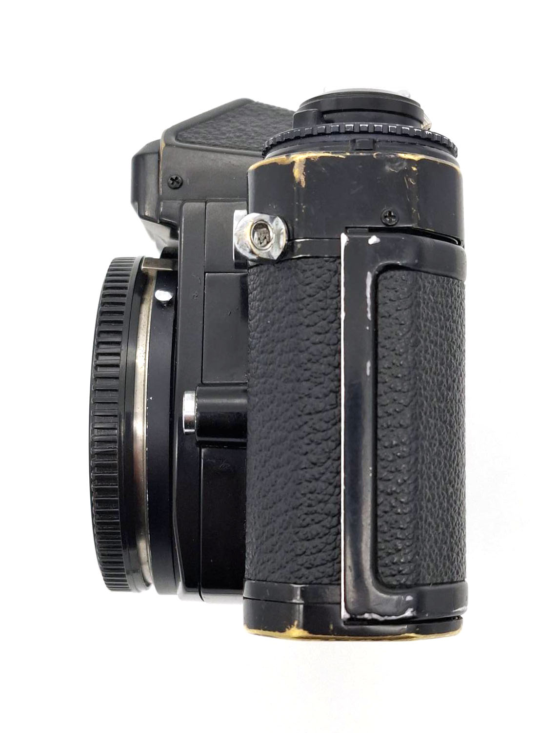 Пленочный фотоаппарат Nikon FE, черный (состояния 4) (б/у)