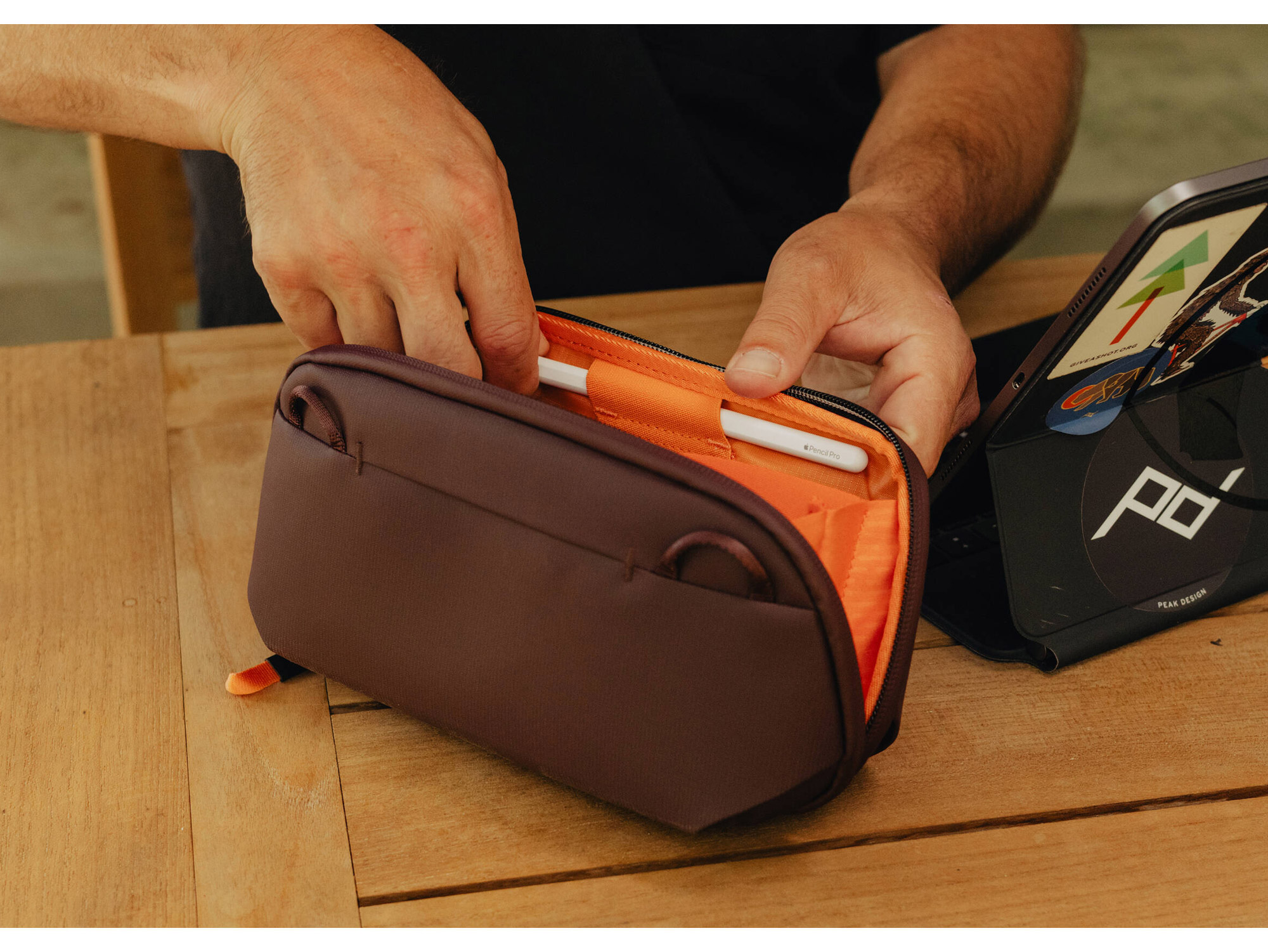 Чехол Peak Design Tech Pouch Small, для аксессуаров, цвет Eclipse, бордо