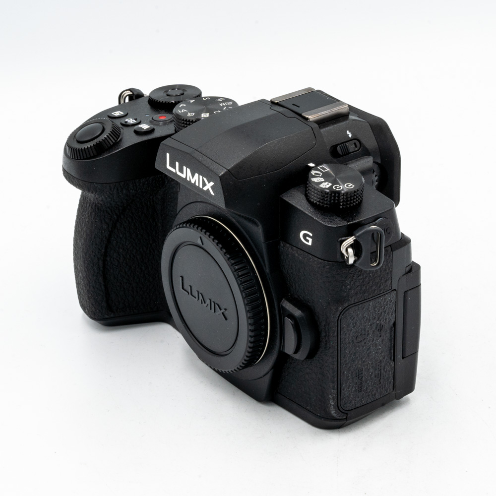 Беззеркальный фотоаппарат Panasonic Lumix DMC-G90 Body (состояние 5) (б/у)