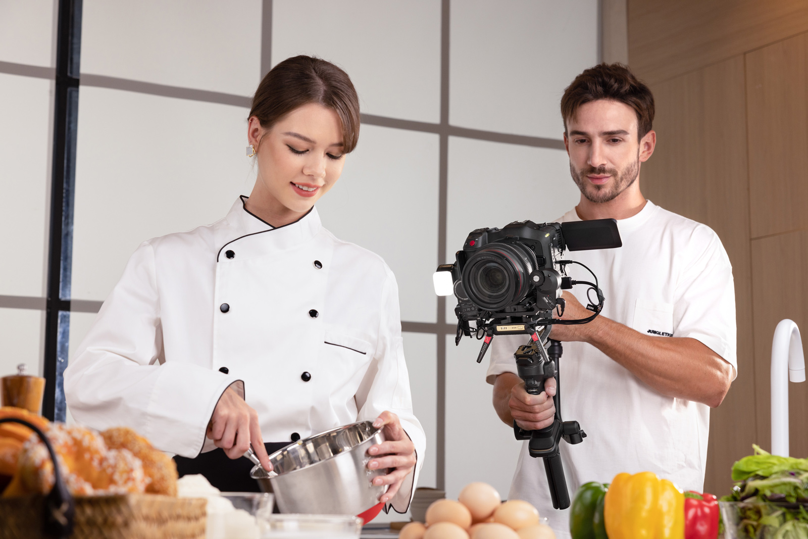 Стабилизатор Zhiyun Crane 4 Combo Kit, электронный