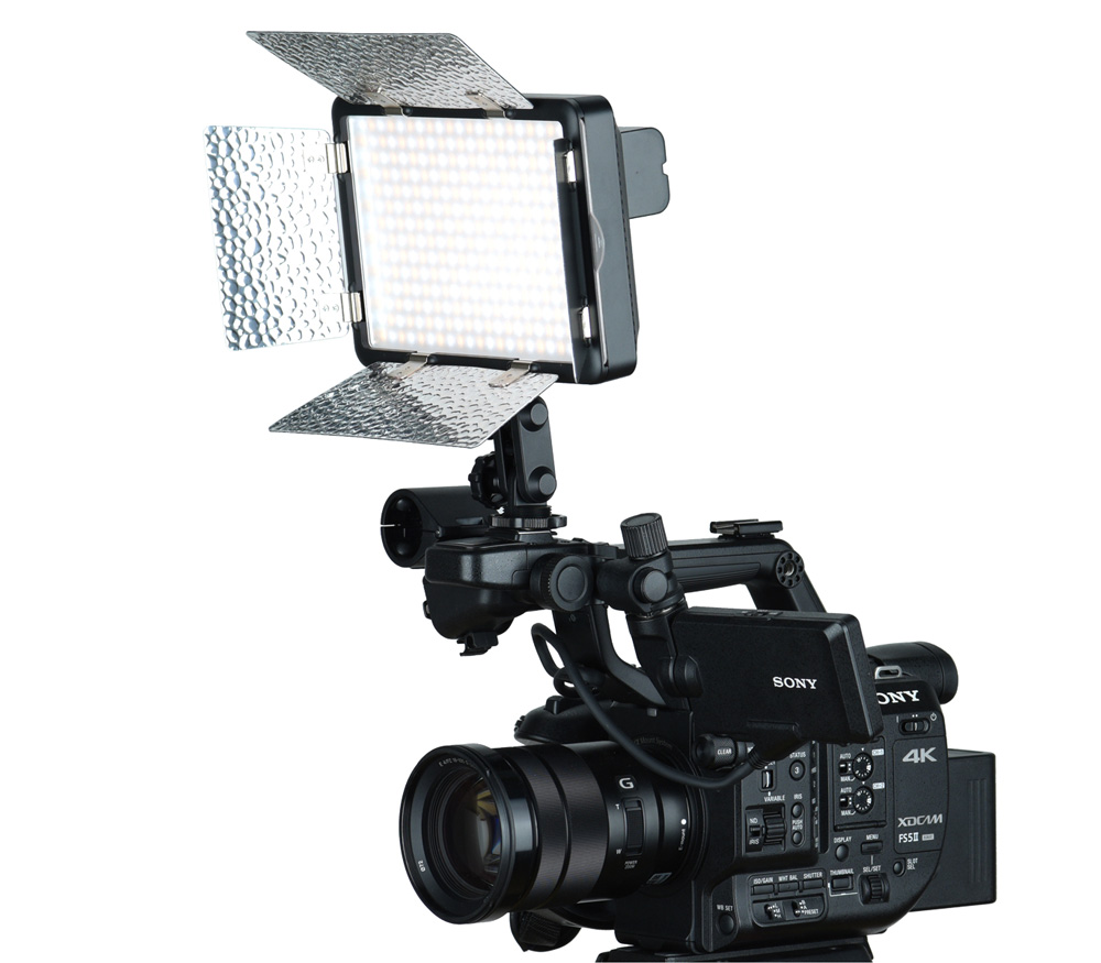 Осветитель Godox LF308BI, светодиодный, 3300-5600К, 18 Вт, функция вспышки