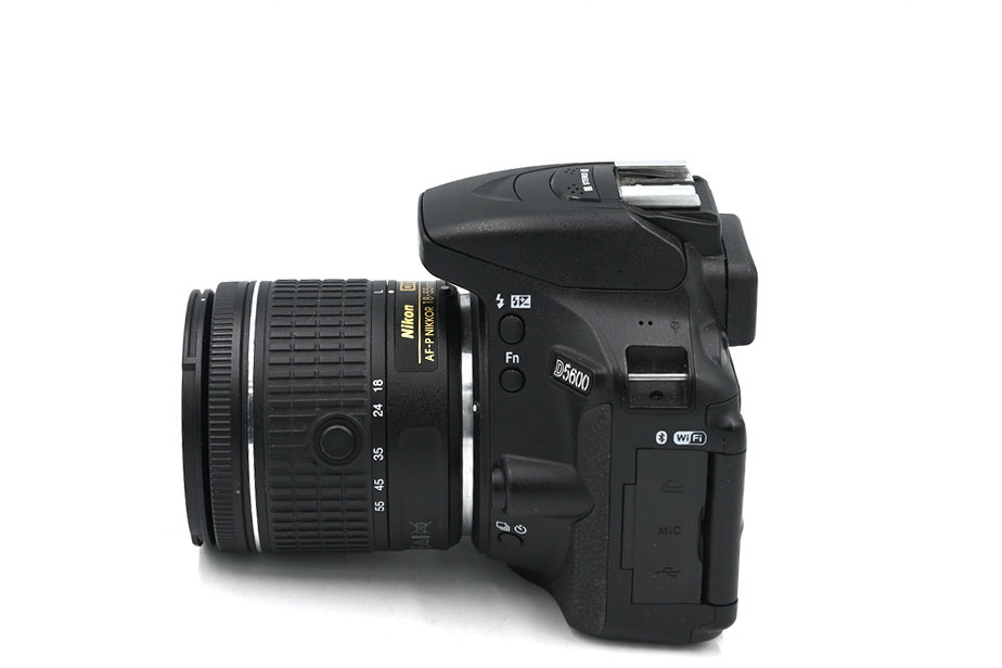 Зеркальный фотоаппарат Nikon D5600 Kit AF-P 18-55mm VR DX (состояние 5) (б/у)