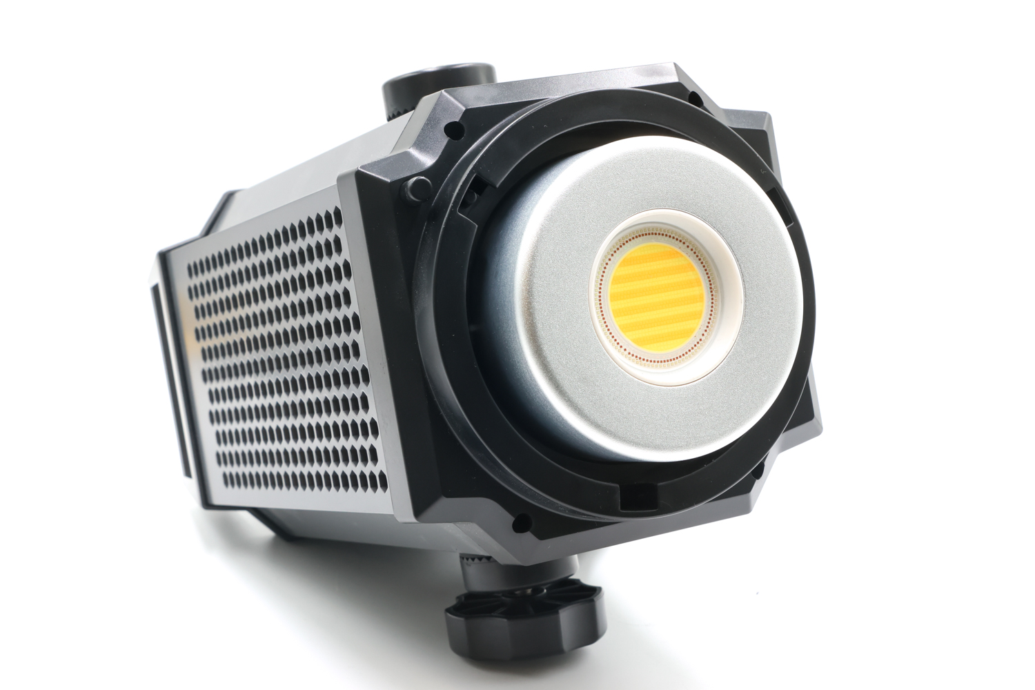Осветитель Raylab RL-300PRO, 2700-6500К, RGB, 300 Вт (состояние 5) (б/у)