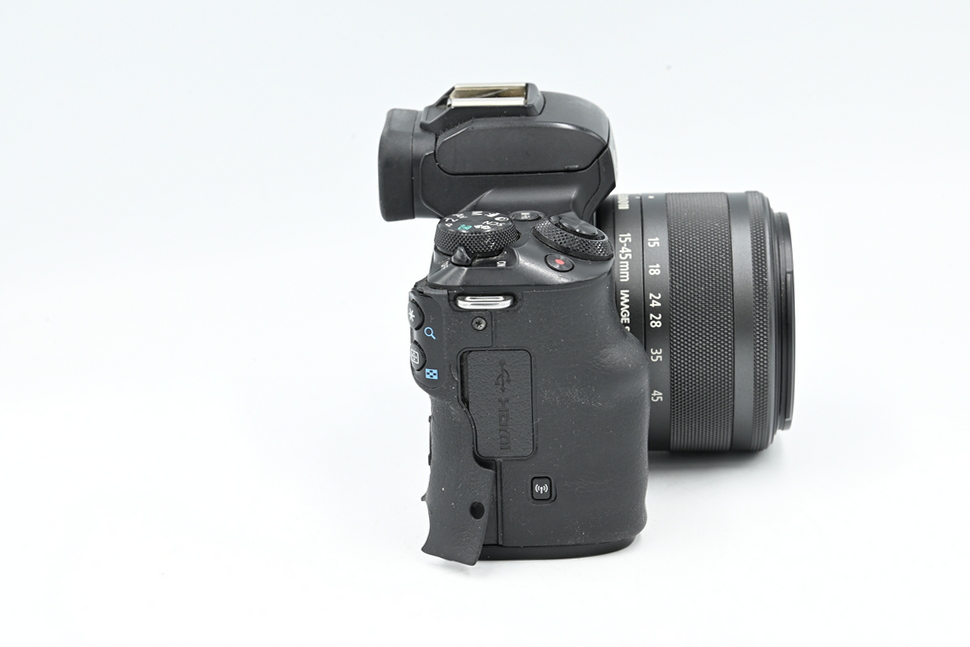 Беззеркальный фотоаппарат Canon EOS M50 Kit EF-M 15-45mm IS STM (состояние 3) (б/у)