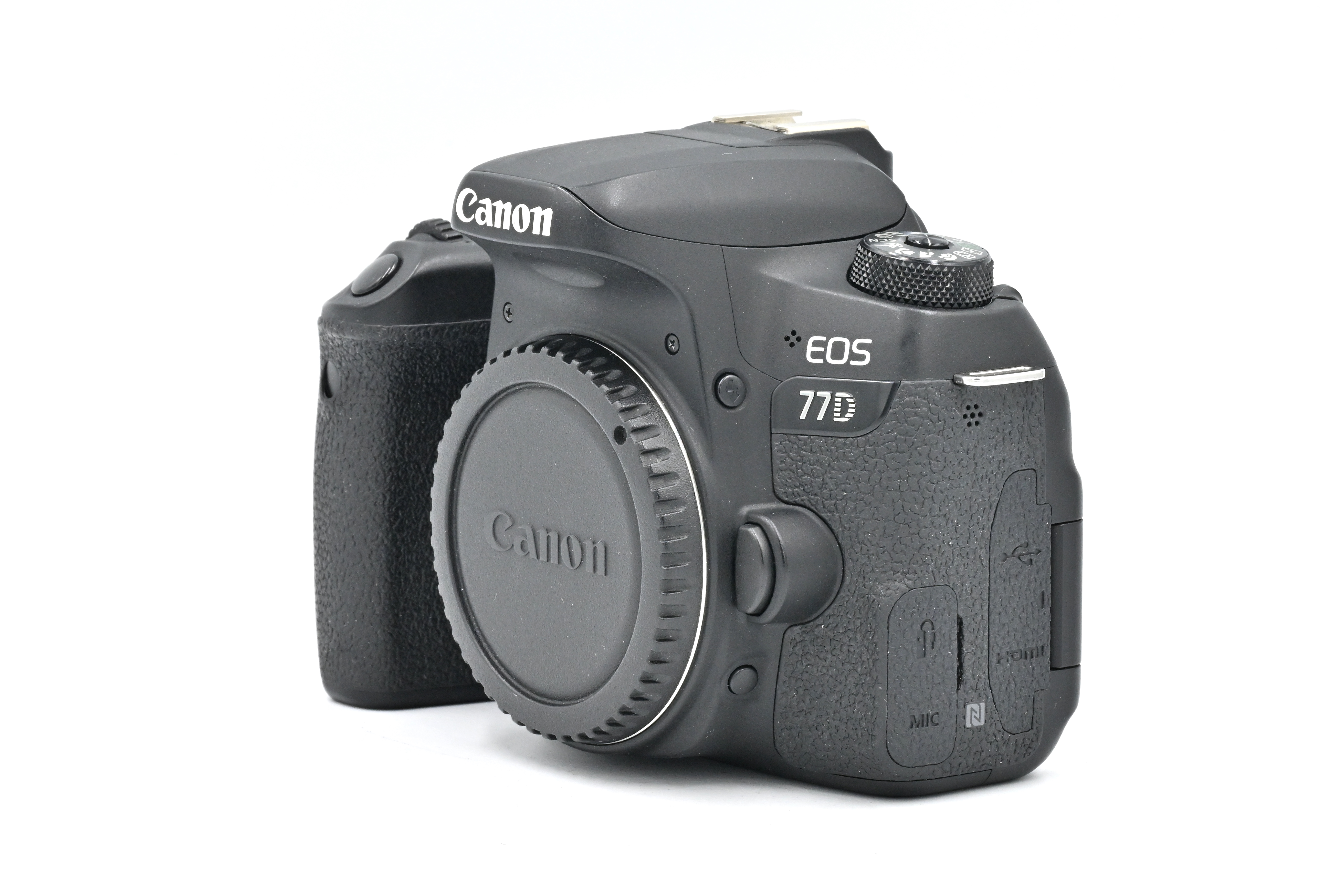 Зеркальный фотоаппарат Canon EOS 77D body (состояние 5-) (б/у)