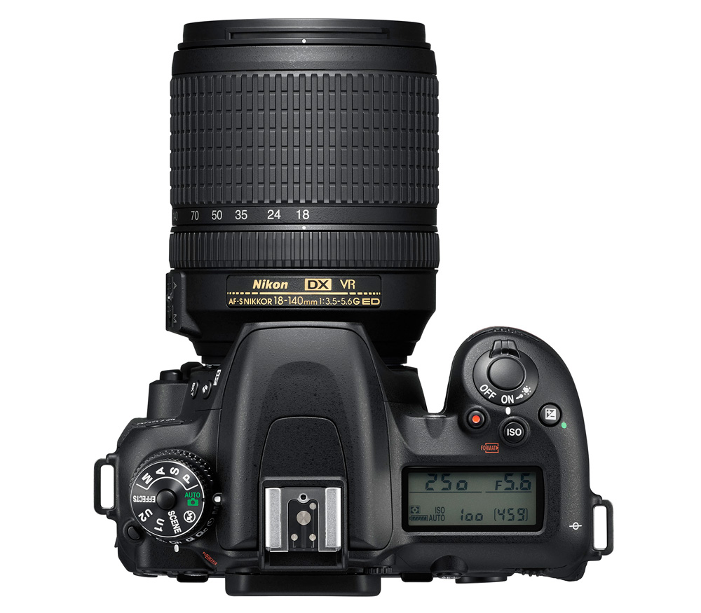 Зеркальный фотоаппарат Nikon D7500 Kit AF-S 18-140 VR DX