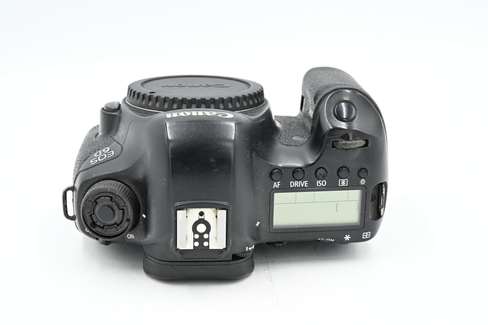 Зеркальный фотоаппарат Canon EOS 6D Body (состояние 4) (б/у)