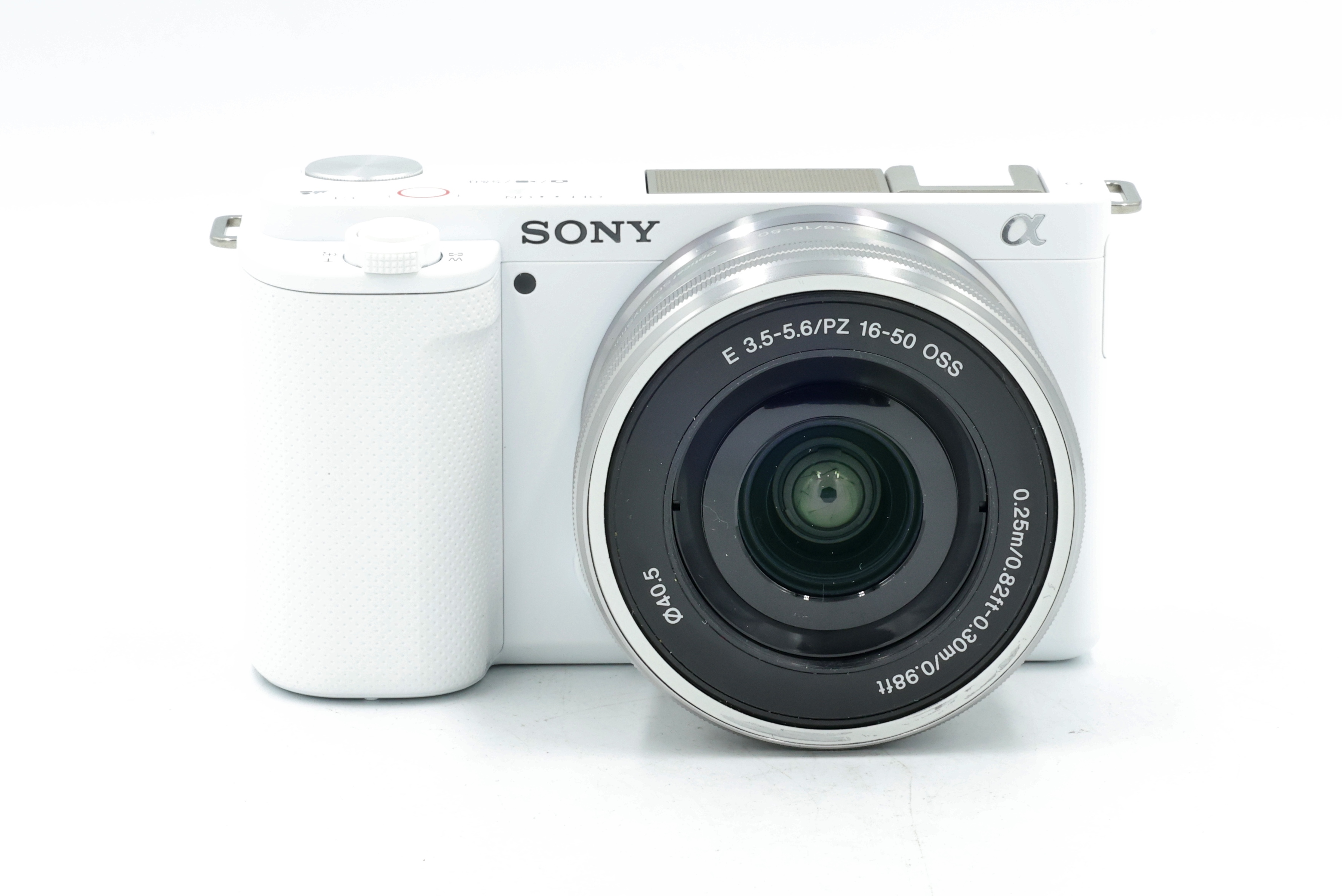 Беззеркальный фотоаппарат Sony ZV-E10 Kit 16-50mm белый (состояние 5-) (б/у)