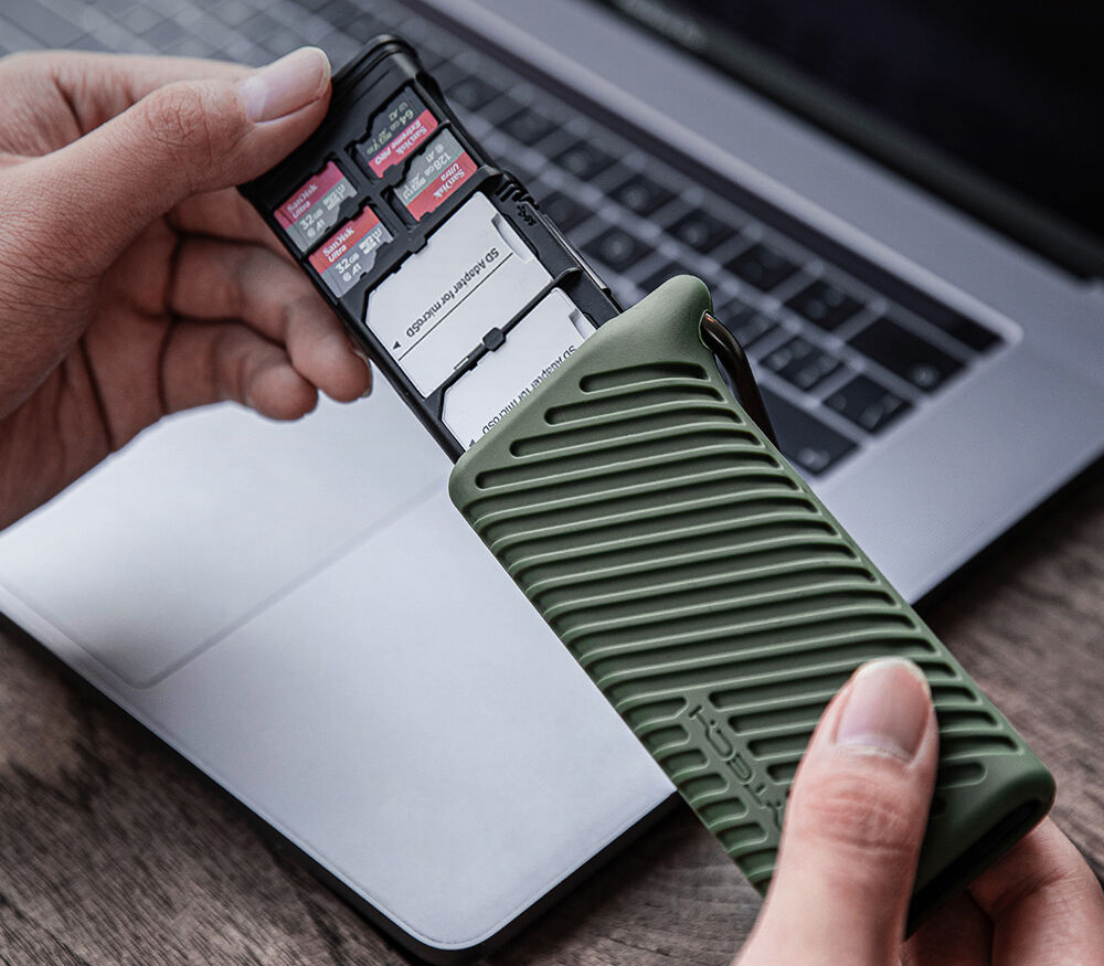 Карт-ридер и чехол PGYTECH CreateMate, SD / microSD, зеленый