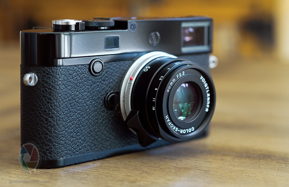 Объектив Voigtlander Color-Skopar 50mm f/2.2 VM, Leica M, черный
