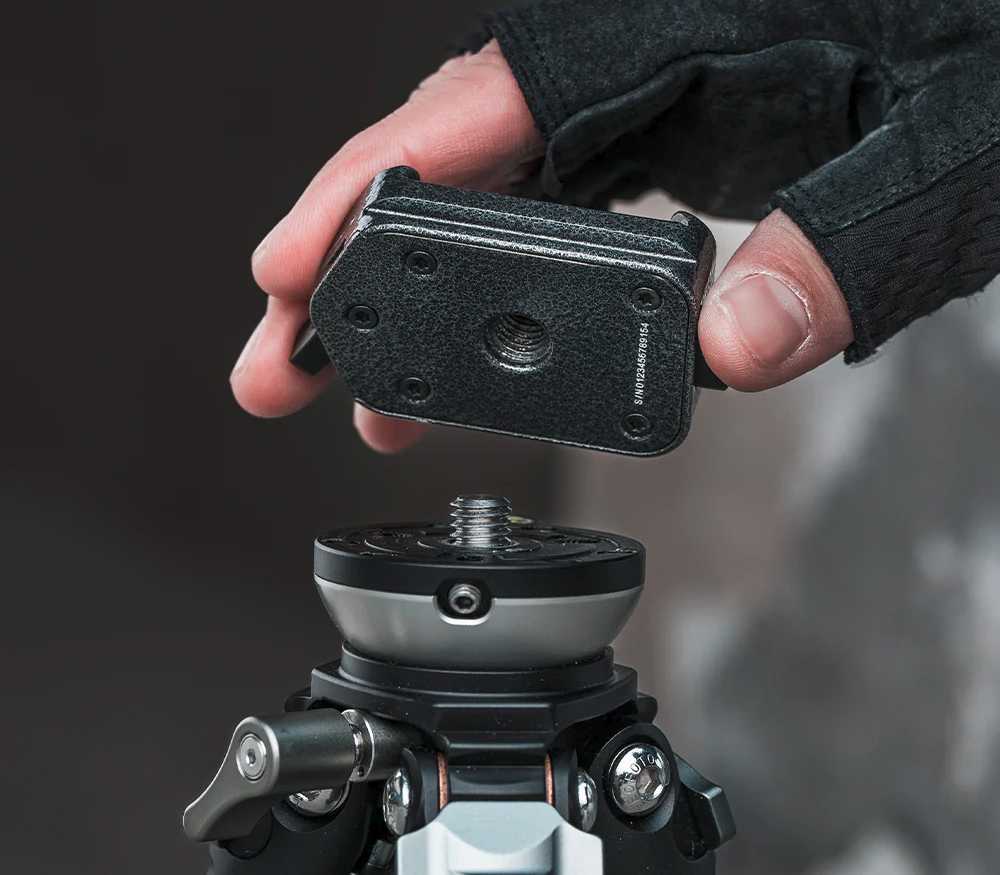 Крепление и съемная площадка PGYTECH Arca-Type Quick Release Clamp & Plate V2