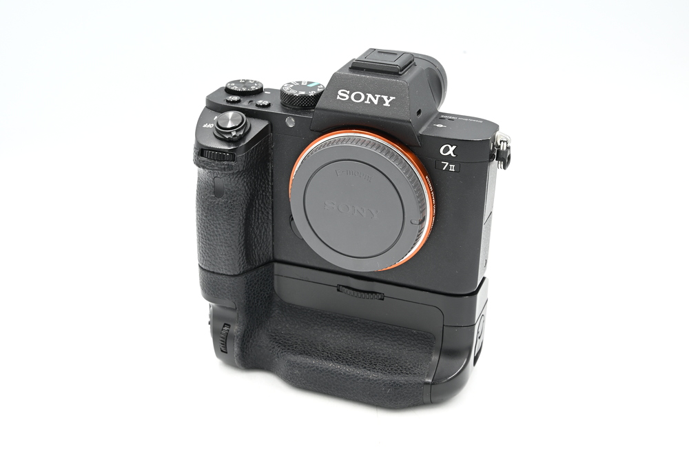 Беззеркальный фотоаппарат Sony a7 II Body (состояние 5-) (б/у)