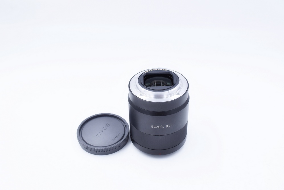 Объектив Sony Zeiss Sonnar T* FE 55mm f/1.8 ZA  (состояние 5) (б/у)