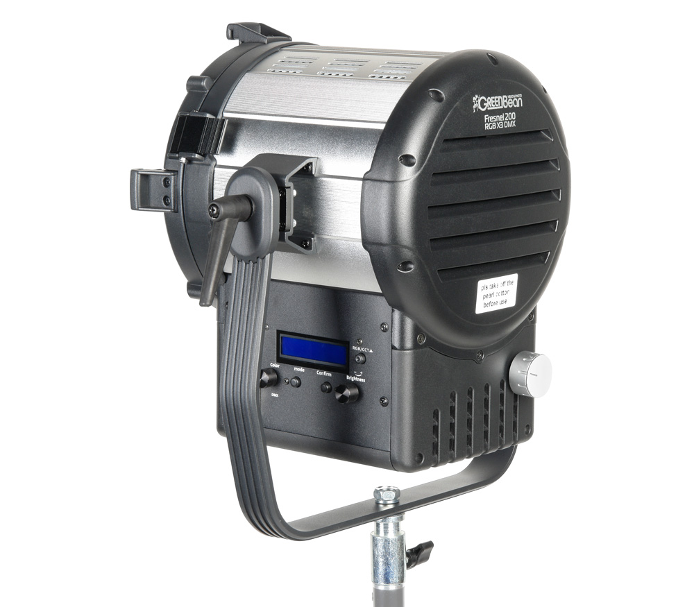 Осветитель GreenBean Fresnel 200 RGB X3 DMX, светодиодный, 200 Вт, 2800-6500К, RGB