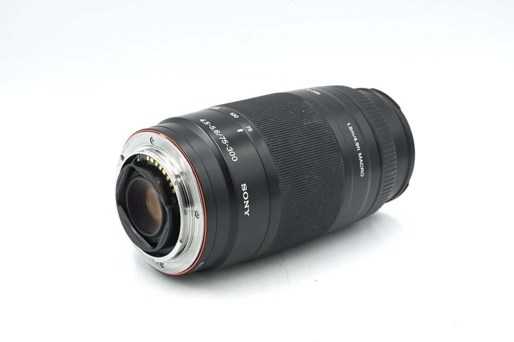 Объектив Sony A 75-300mm f/4.5-5.6 (состояние 5-) (б/у)