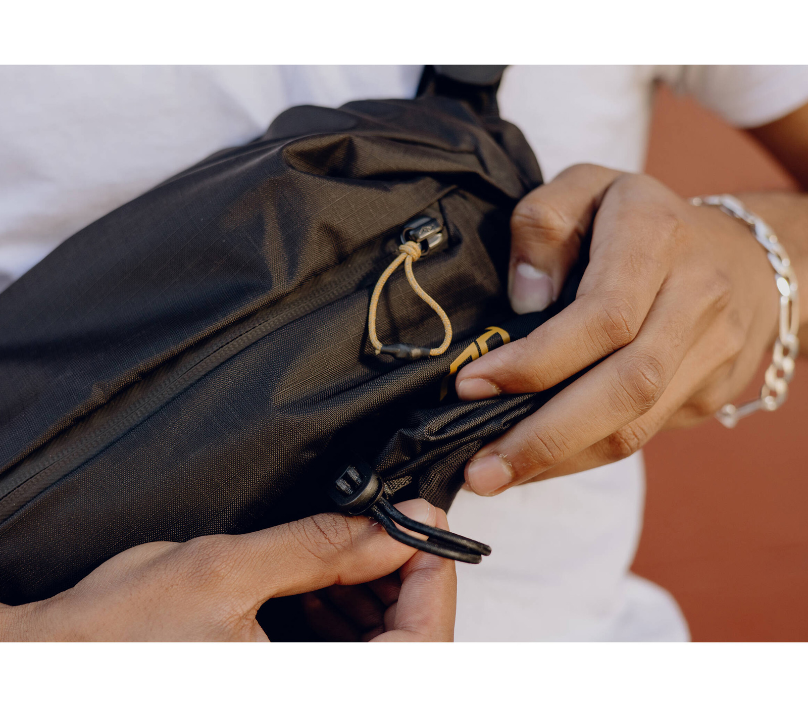 Сумка-слинг Peak Design Outdoor Sling 7L, черная