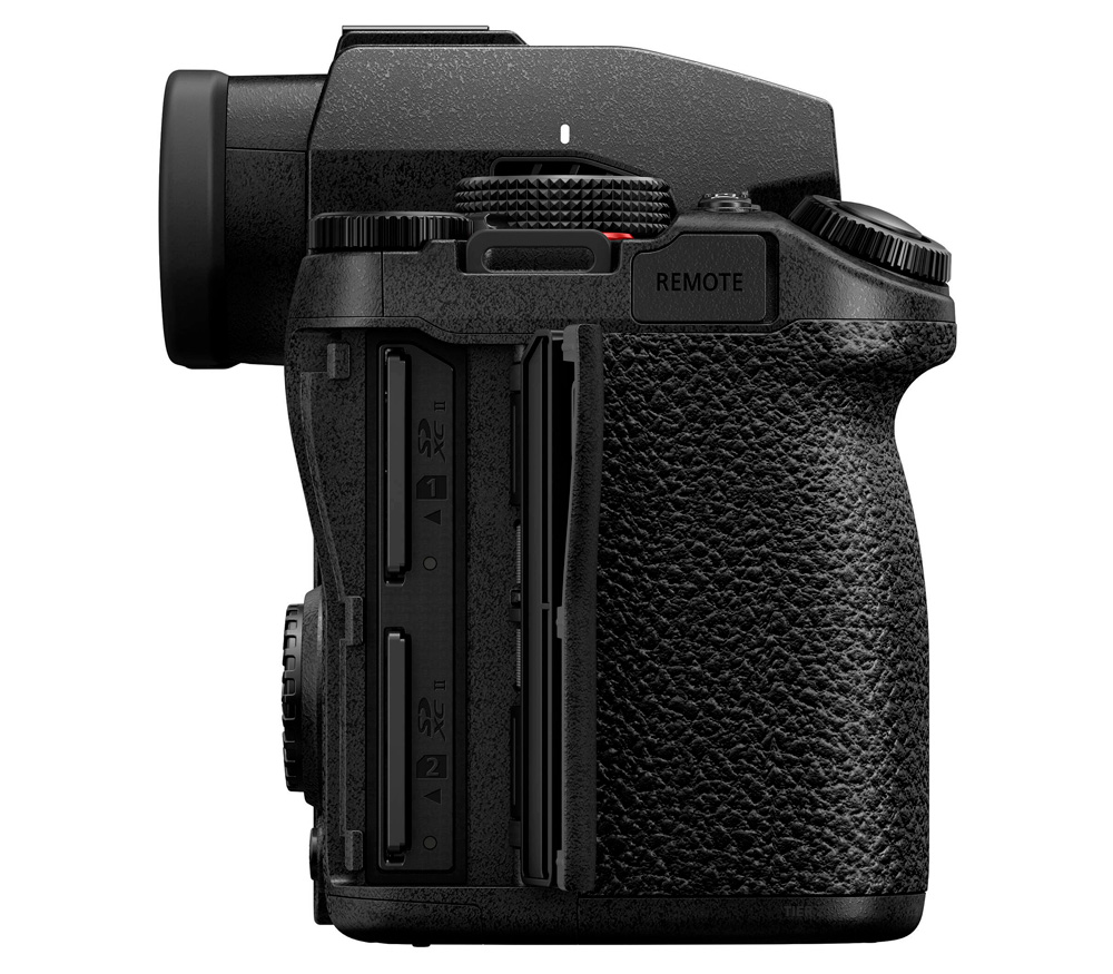 Беззеркальный фотоаппарат Panasonic Lumix DC-S5 Mark II Body