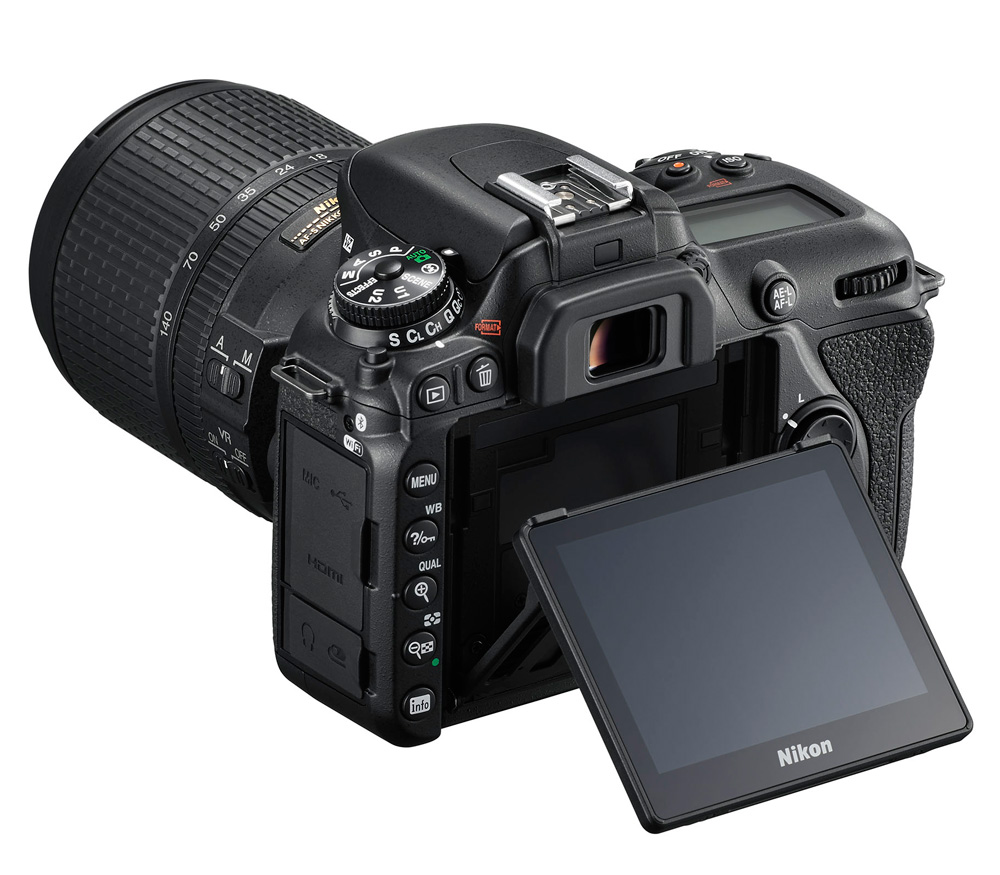 Зеркальный фотоаппарат Nikon D7500 Kit AF-S 18-140 VR DX