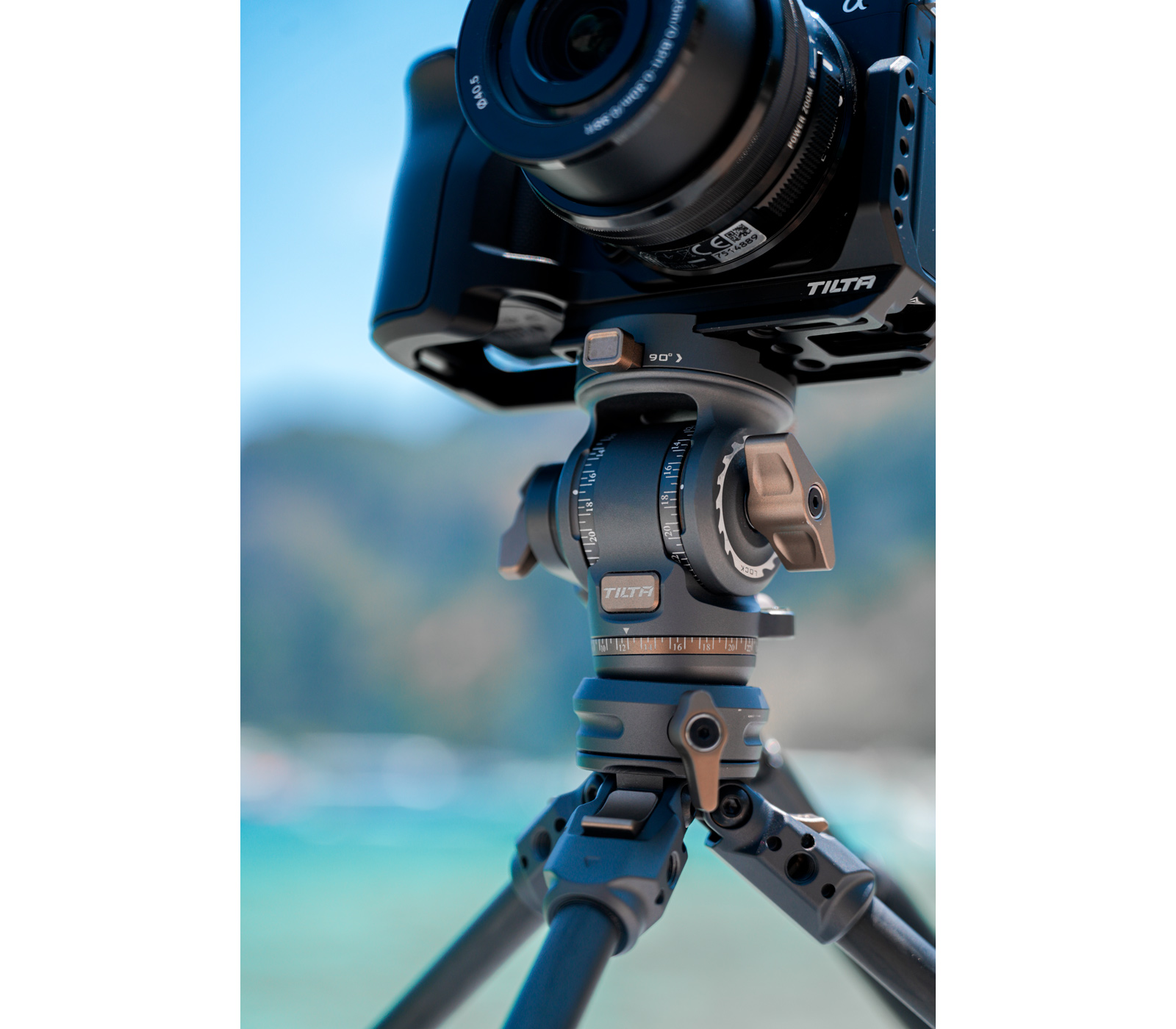 Штатив Tilta VT03, 1-Stage Carbon Fiber Travel Tripod, с видеоголовой, до 3 кг, серый