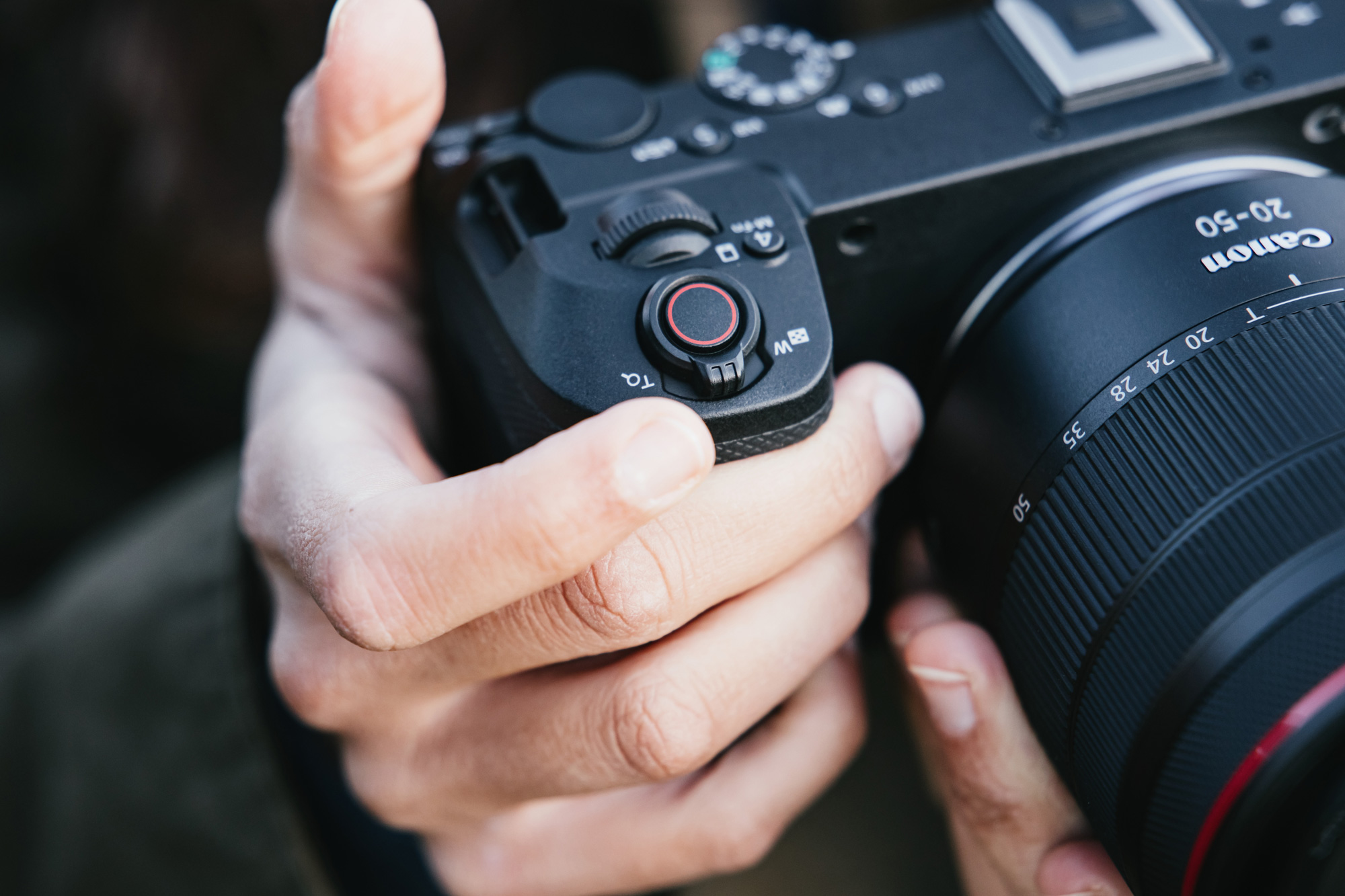 Беззеркальный фотоаппарат Canon EOS R6 V Body