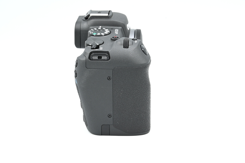 Беззеркальный фотоаппарат Canon EOS RP Body (состояние 5) (б/у)