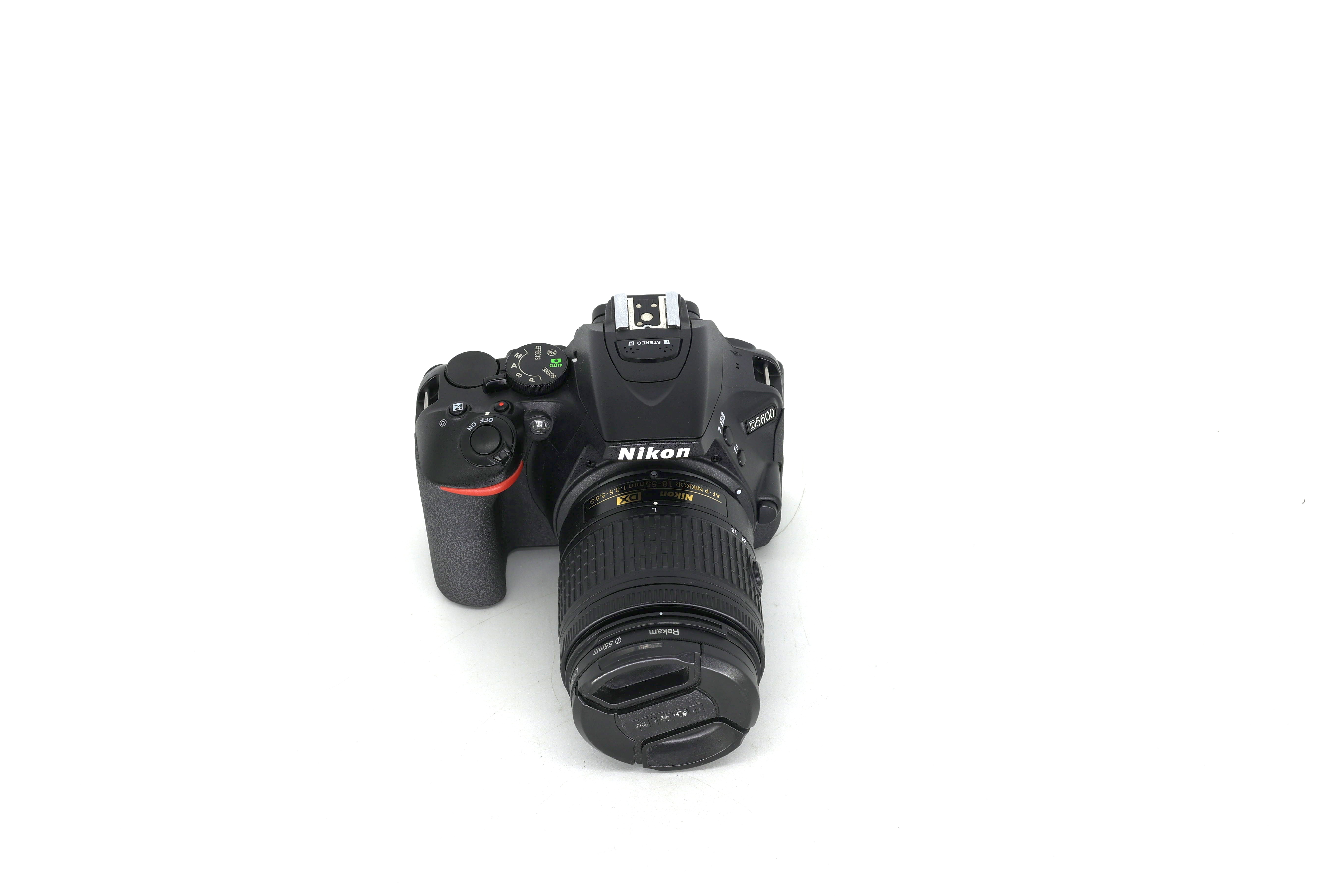Зеркальный фотоаппарат Nikon D5600 Kit AF-P 18-55mm VR DX (состояние 5) (б/у)