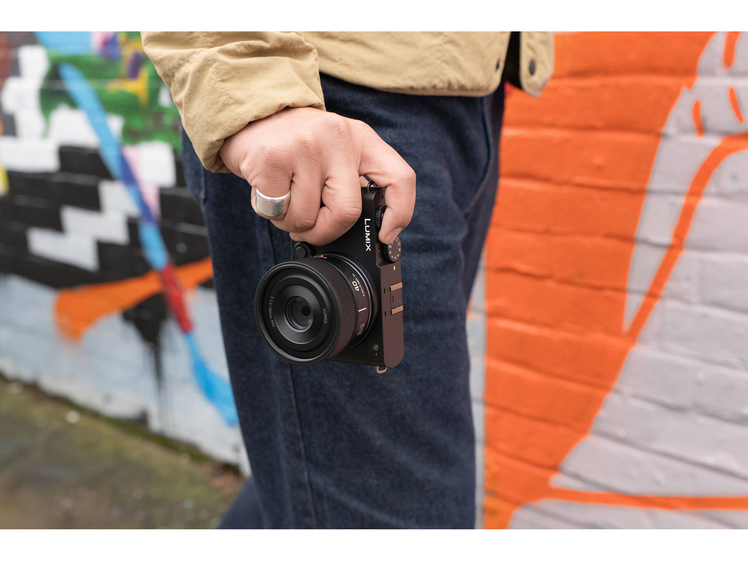 Объектив Panasonic Lumix S 40mm f/2 чёрный