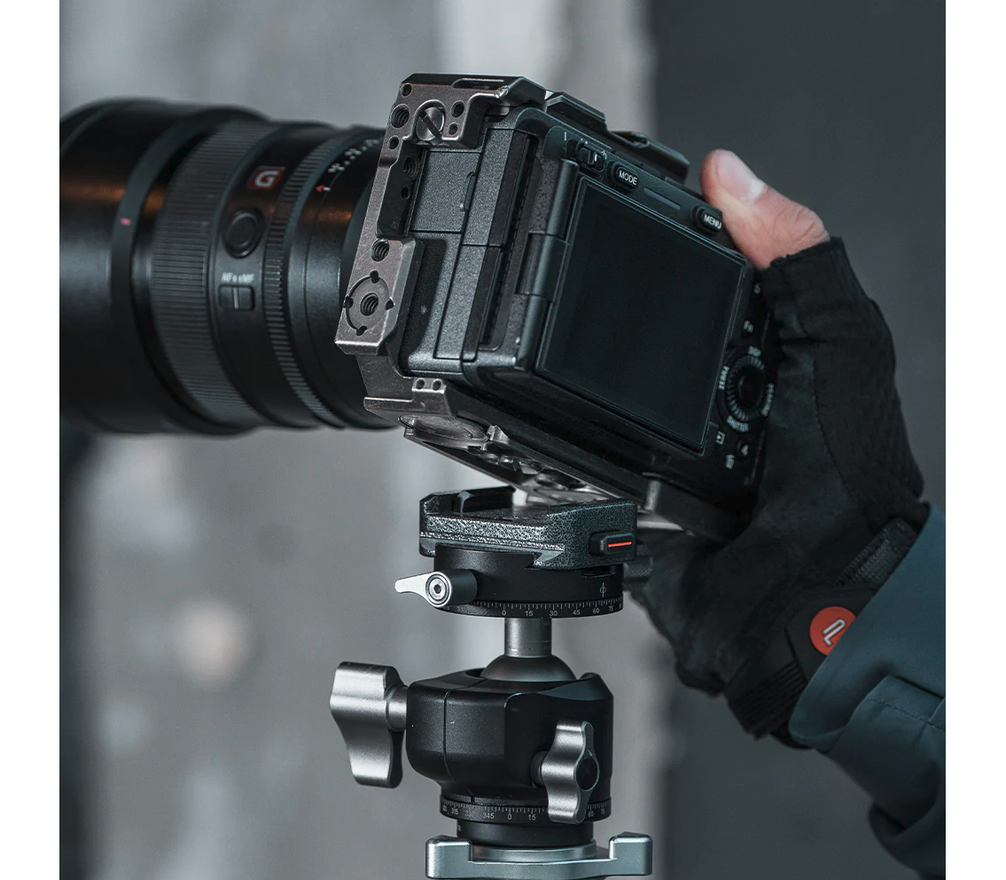 Крепление и съемная площадка PGYTECH Arca-Type Quick Release Clamp & Plate V2