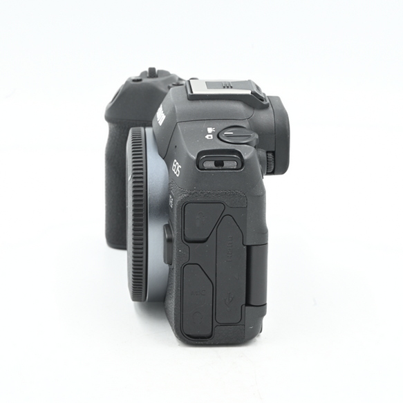 Беззеркальный фотоаппарат Canon EOS R8 Body (состояние 5-) (б/у)