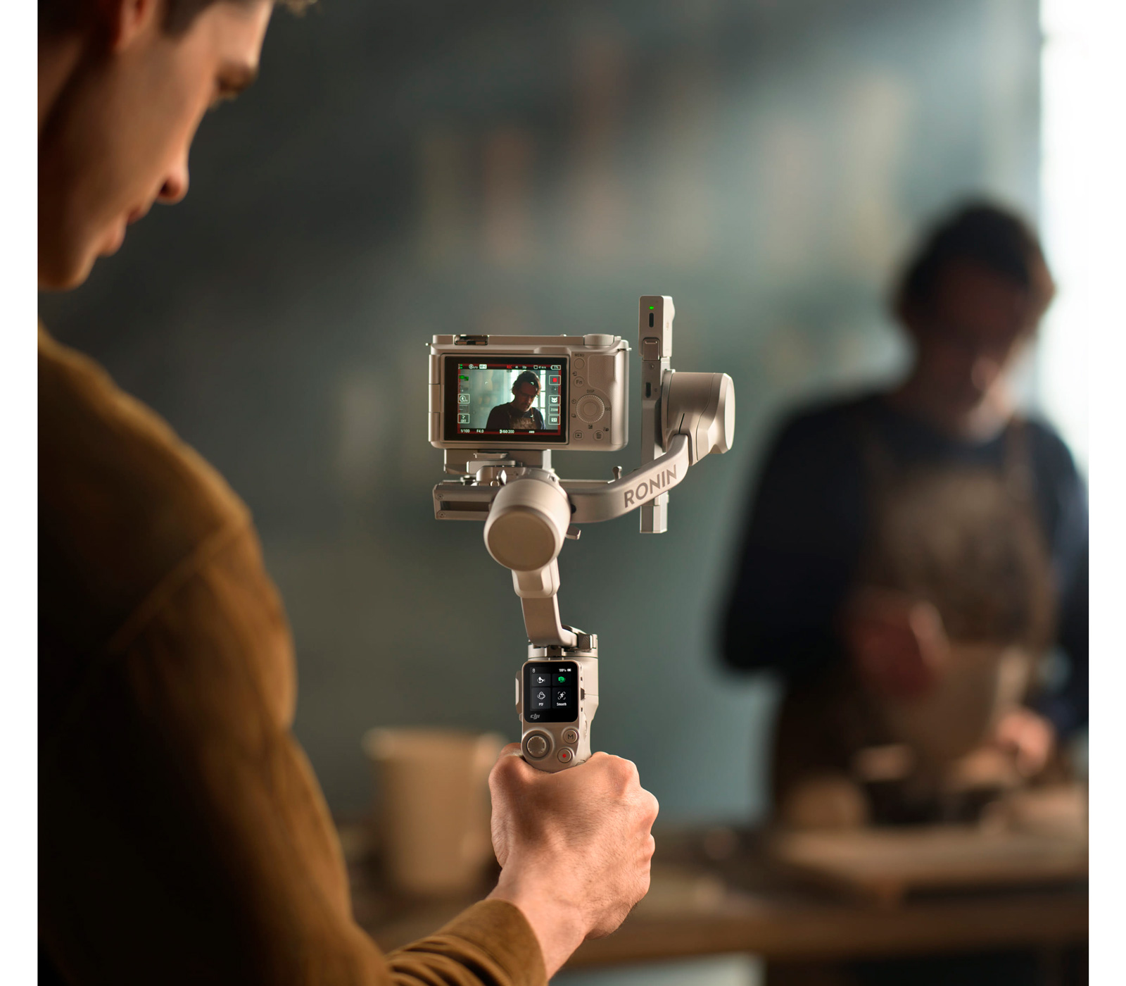 Стабилизатор DJI RS 4 mini для камер до 2 кг