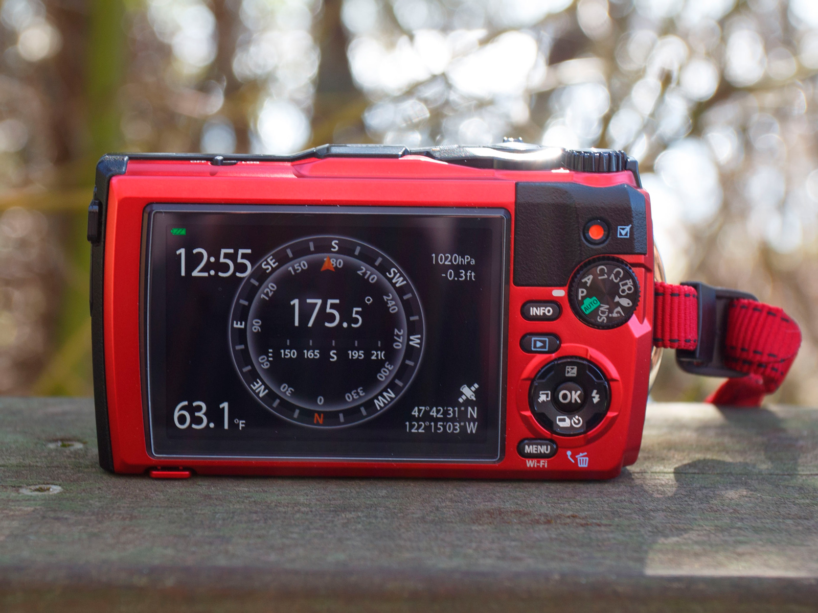 Компактный фотоаппарат OM System Tough TG-7, красный