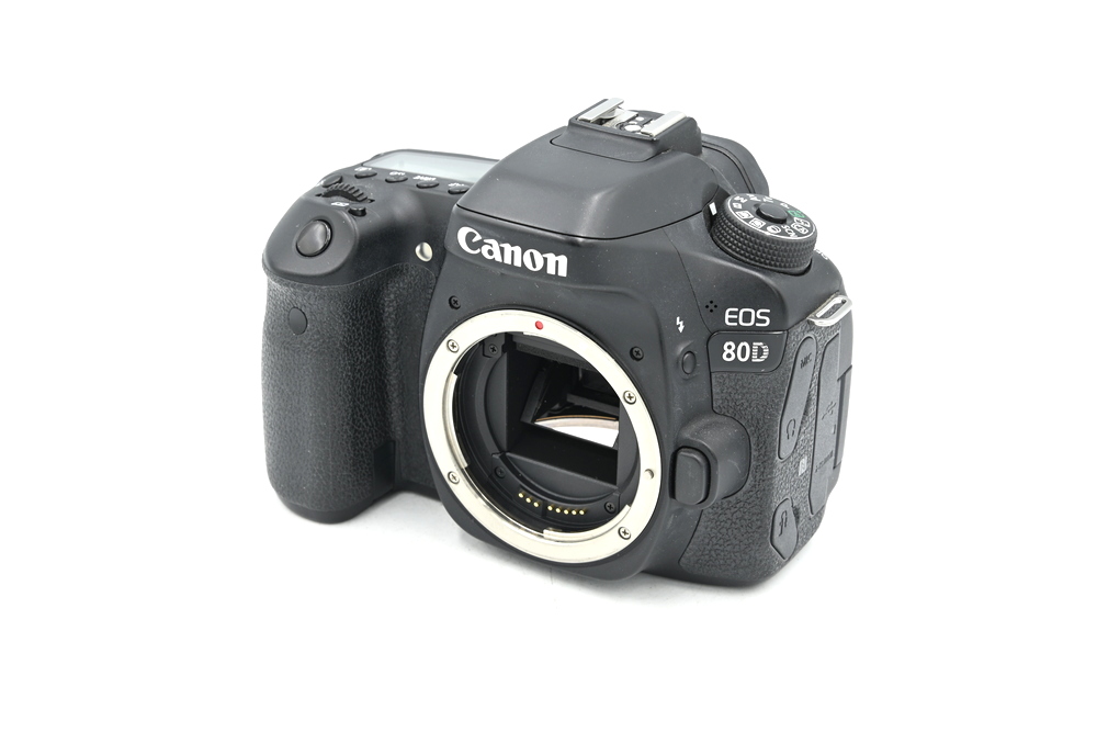 Зеркальный фотоаппарат Canon EOS 80D Body (состояние 5-) (б/у)