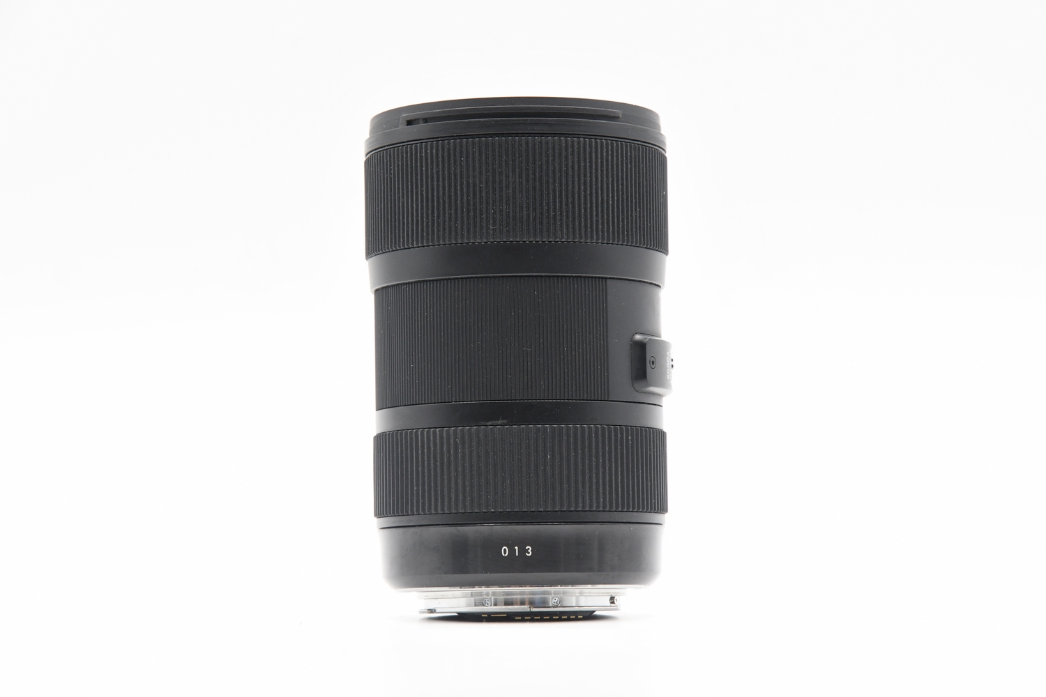 Объектив Sigma 18-35mm f/1.8 DC HSM Art Canon EF-S (состояние 5-) (б/у)
