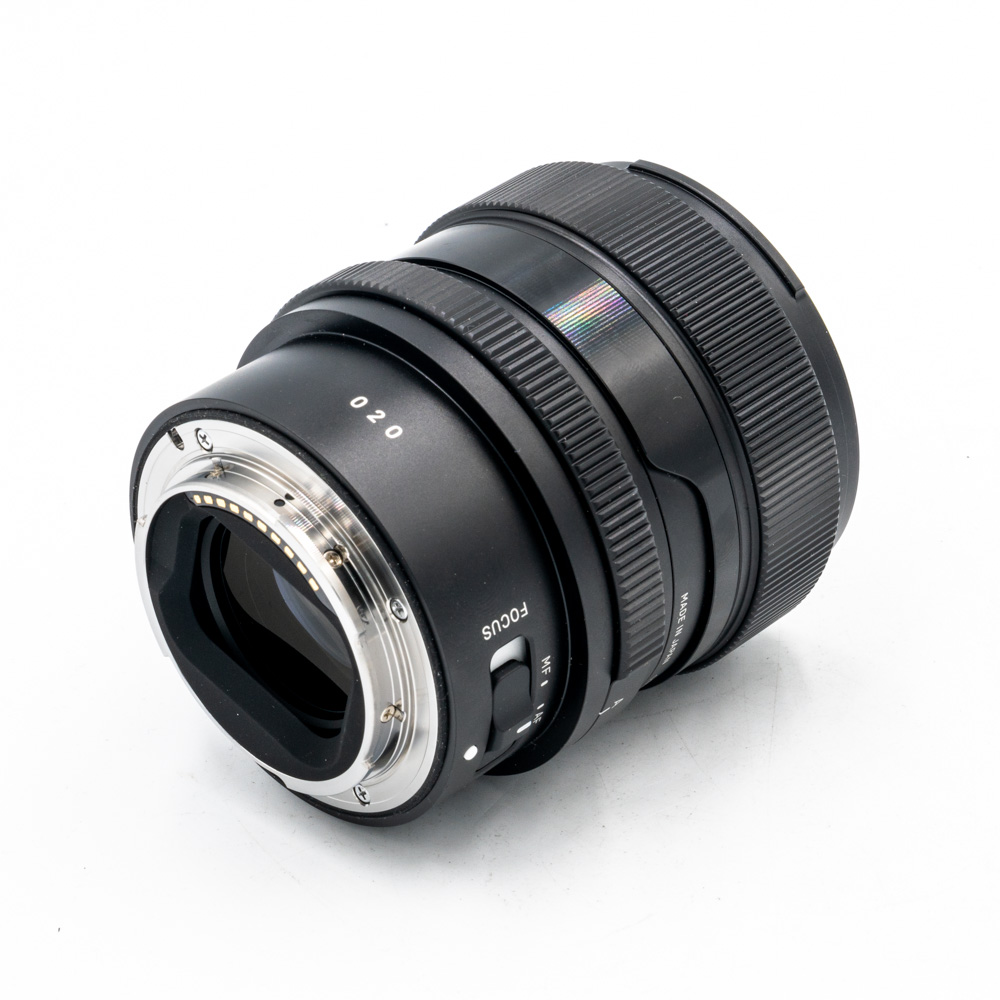 Объектив Sigma AF 65mm f/2.0 DG DN (C) Sony E (состояние 5) (б/у)