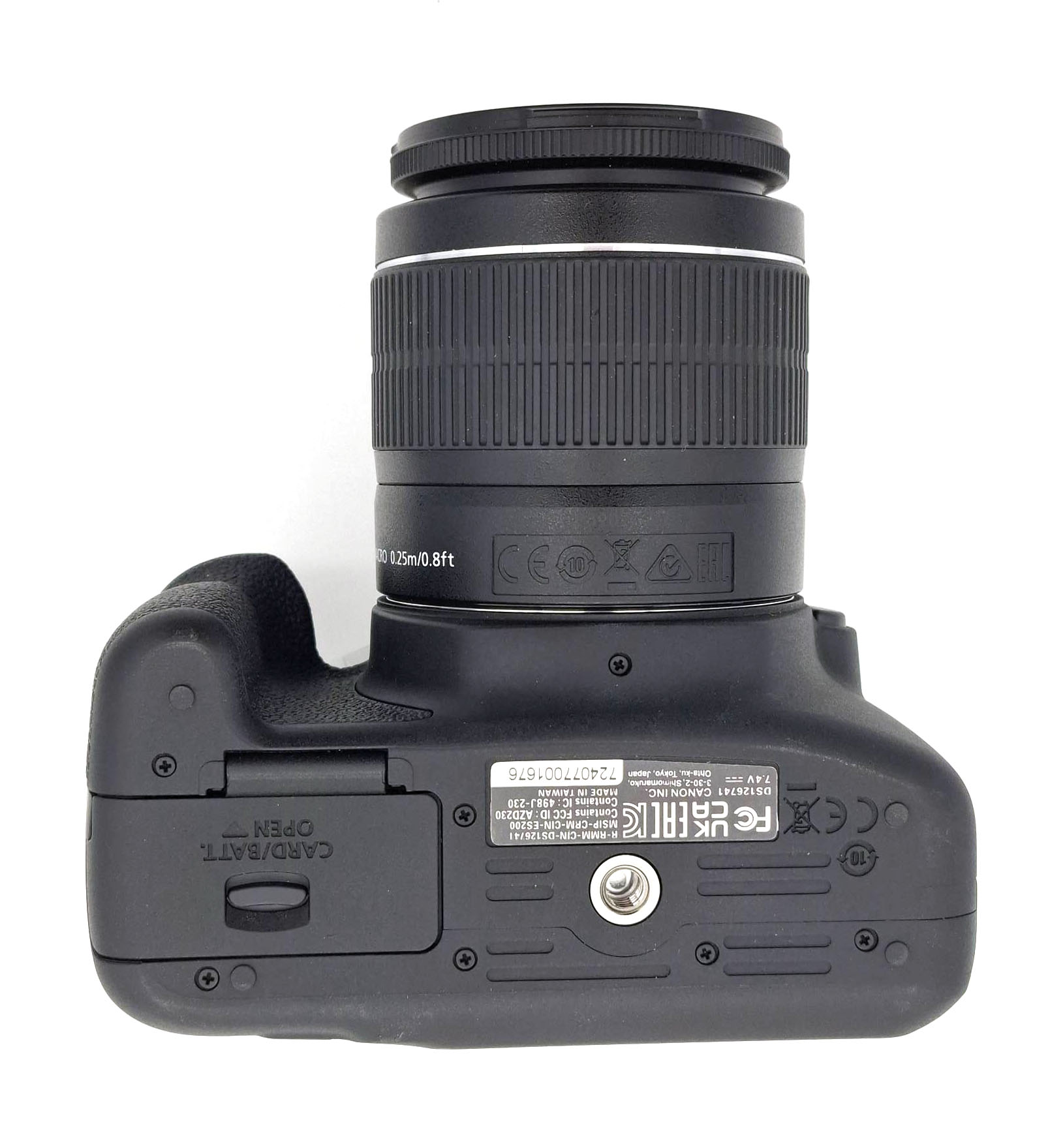 Зеркальный фотоаппарат Canon EOS 2000D Kit EF-S 18-55 IS II (состояние 5-) (б/у)