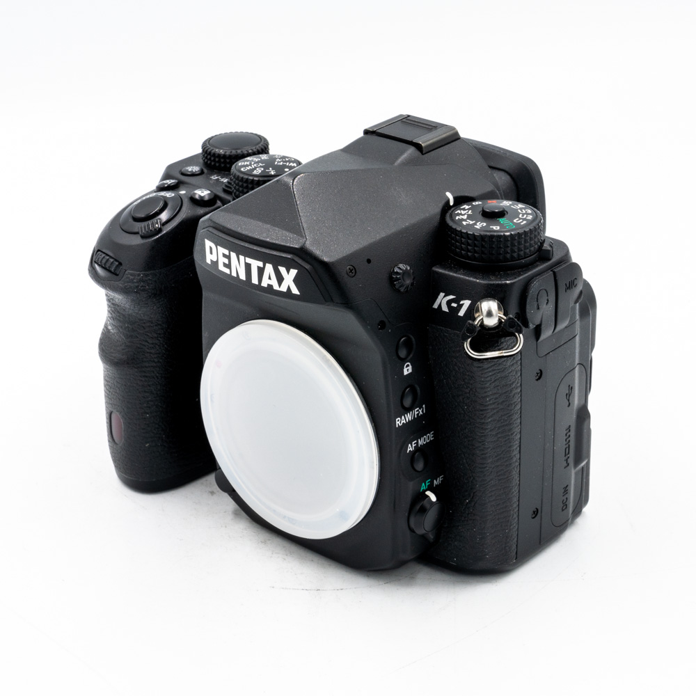 Зеркальный фотоаппарат Pentax K-1 Body (состояние 5) (б/у)