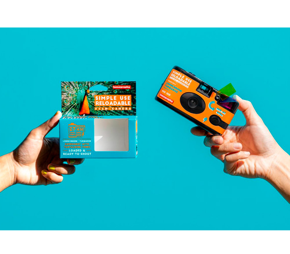 Пленочный фотоаппарат Lomography Simple Use Camera 400/27 Turquoise (уцененный)