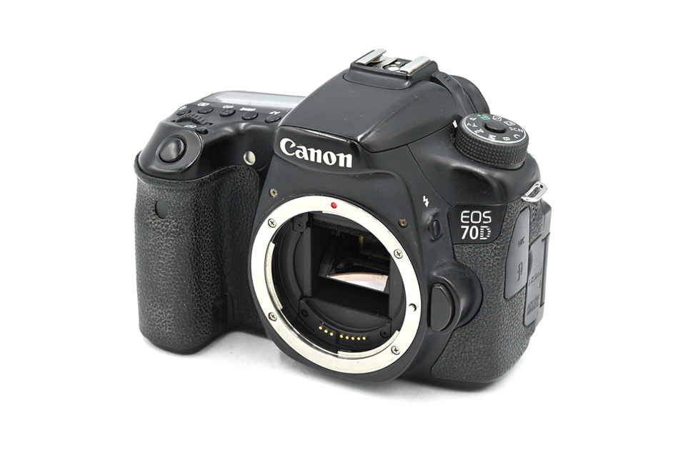 Зеркальный фотоаппарат Canon EOS 70D Body (состояние 4) (б/у)