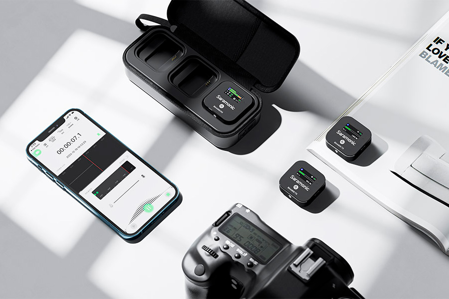 Беспроводная система Saramonic Blink900 B2 (TX+TX+RX) 2.4 ГГц, 3.5 мм TRS / TRRS, USB-C, Lightning